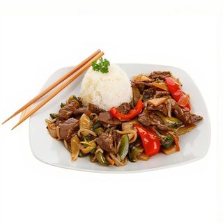 Chop suey de verduras con ternera