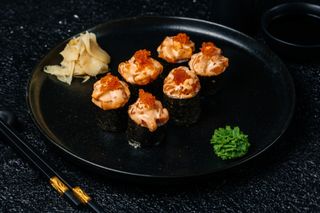 Такао рол зі спайсі лососем (235г)