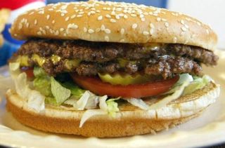 Velika pljeskavica u lepinji