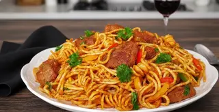 Spaghetti Viande & Ration de Pain