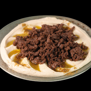 10. Hommos con carne