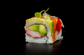 205. Uramaki Rainbow (8 Uds.)