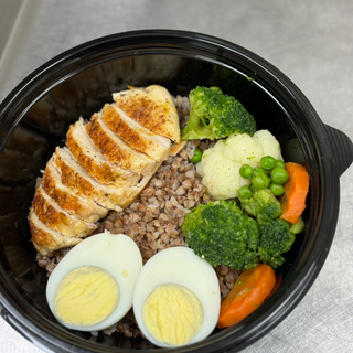 Боул з куркою та гречкою (430г)