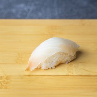 Nigiri Suzuki