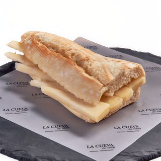 Bocadillo de Queso viejo