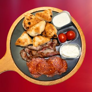 Doručak sa slaninom i kulenom