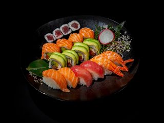 B7. Bandeja Sushi 7 (18 Uds)