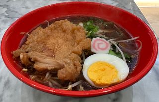 Ramen con cotolette di maiale