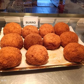 Arancinu al burro