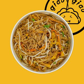 Spaghetti di riso con verdure