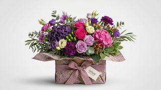 Centro De Flores En Caja Tonos Violetas