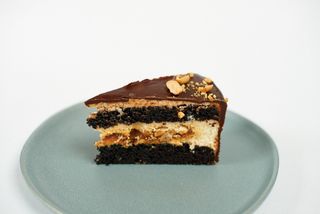 სნიკერსი