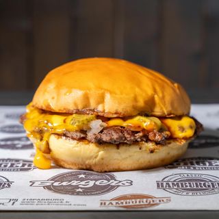 American Cheeseburger