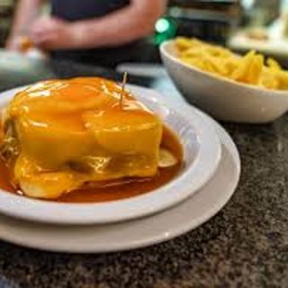 Francesinha de  Lombo de Porco 