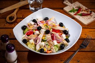 Salata cu pui
