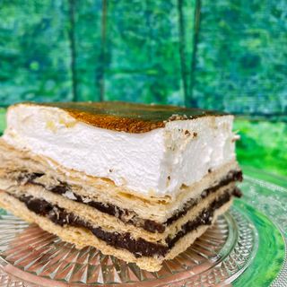 Milhojas Glaseada De Merengue Y Chocolate