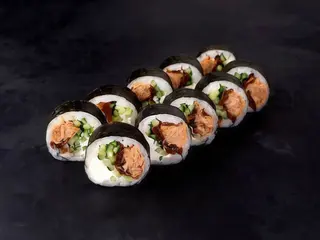 Futo z pieczonym łososiem 10szt (275g)