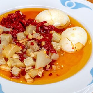 Esgarraet Con Huevo Duro Y Bacalao Inglés