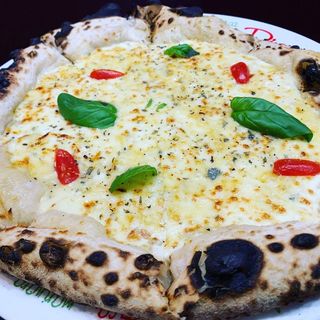 Pizza 6 Fromages  (sauce blanche)