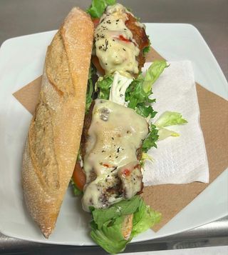 Bocadillo De Milanesa