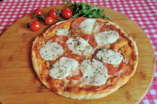 Pizza sa Mozzarellom mini