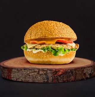 Чизбургер (куриный)