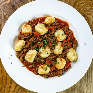Gnocchi al ragù marchigiano