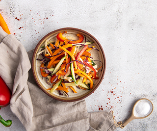 Salata chinezeasca cu ciuperci chinezesti