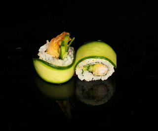 California roll z ogórkiem 8szt