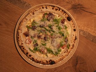 Піца з куркою (500g)