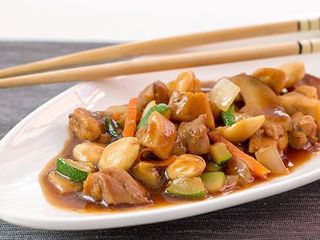 66.Pollo Con Almendras