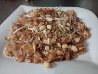Pad thai z kurczakiem