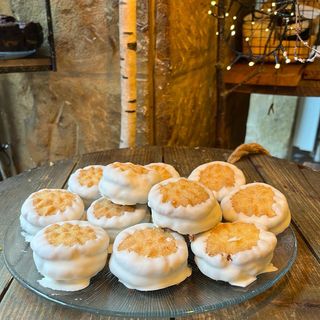 Pasta rellena crema avellana chocolate blanco