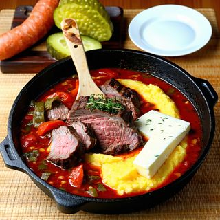 Carne la Garnita