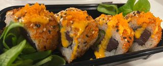 B43. Uramaki Spicy Tuna (4 Pzs.)