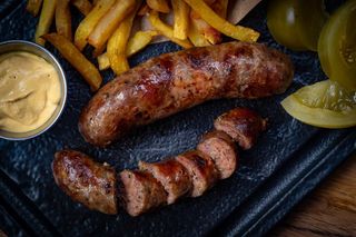 Cârnaţi tradiţionali de porc