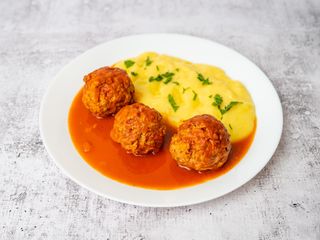 Ćufte u paradajz sosu