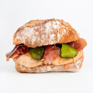 Bocadillo Especial Serranito L'Escala