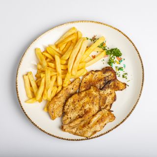 Pileći file sa žara