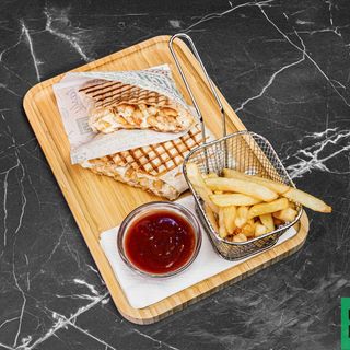 Taco pollo quedó de cabra 