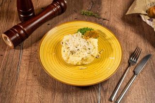 Piure cu brânzeturi