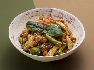 Харусаме з куркою та овочами (320g)