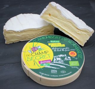 Camembert De Normandie AOP fermier BIO (piesa are intre 200-250 gr)