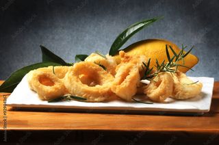 Calamar grillés avec garniture