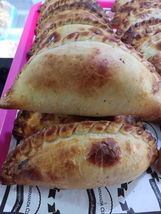 Empanada De Chistorra Y Queso