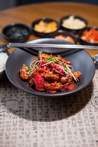 Чеюк Покким/제육볶음(420г)