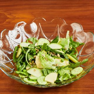 Зеленый салат