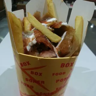 Box De Patatas Deluxe Con Kebab