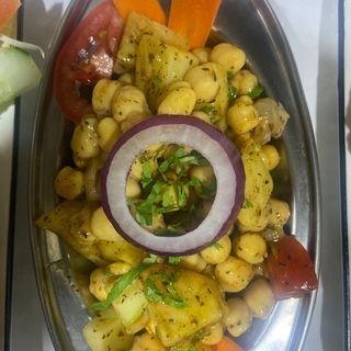 5 Aloo Chana Chat
