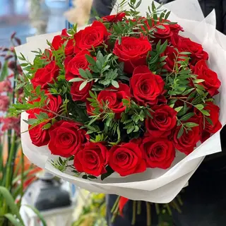 29 Big Roses